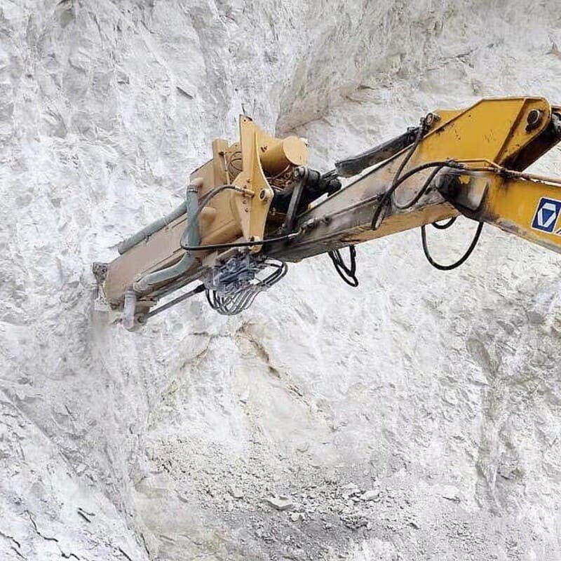 Integrated drilling and splitting machine advantage
