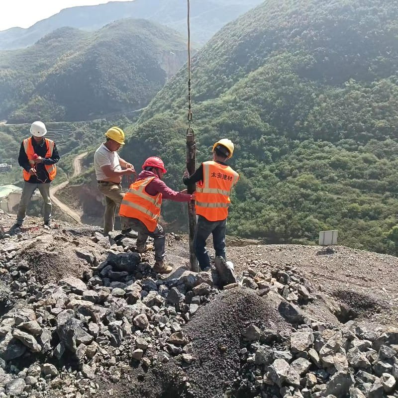 Co2 rock breaking system advantage
